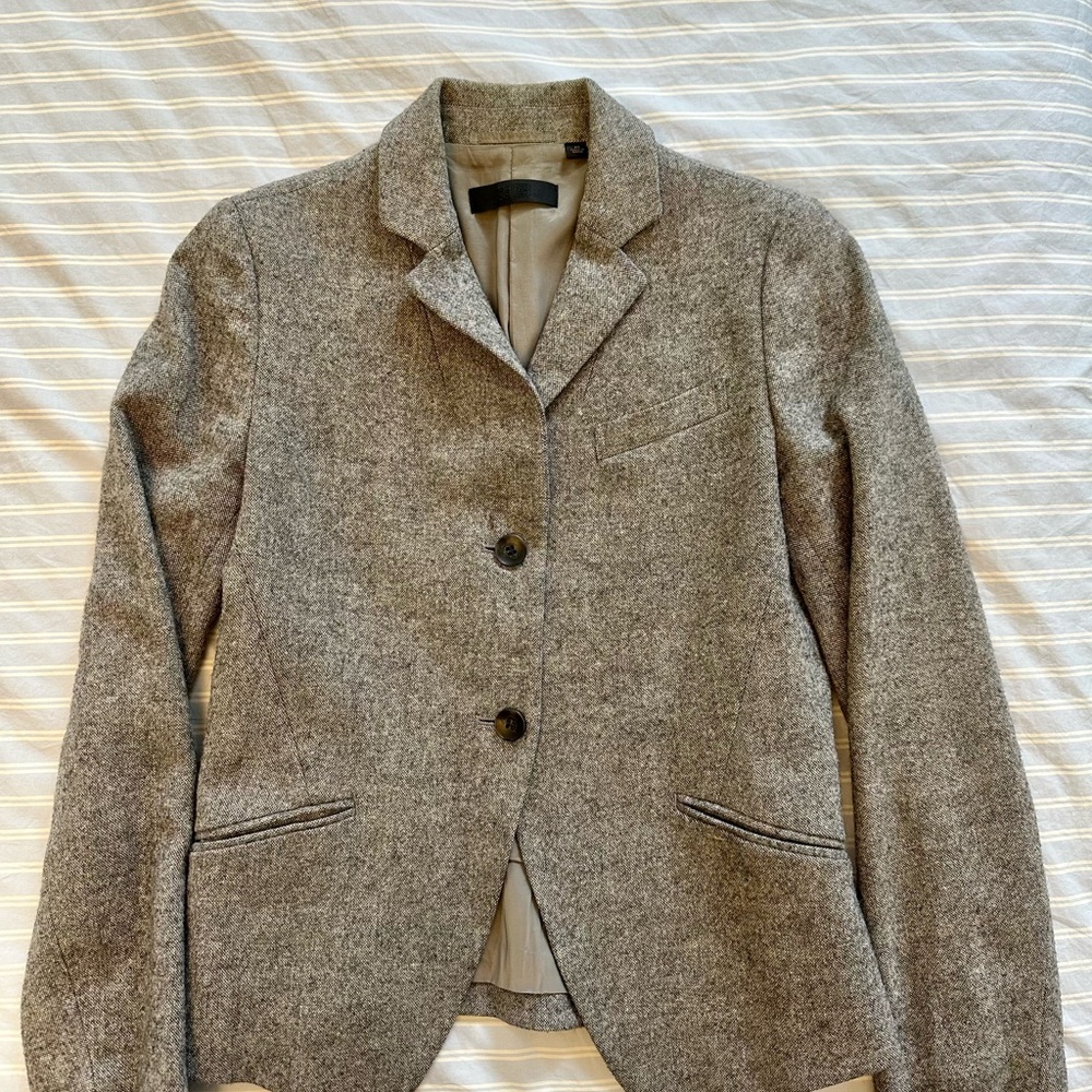 Uniqlo Women's Classic Gray Blazer